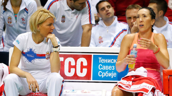 Neka te anđeli čuvaju! Oglasila se i Džej-Džej: Ovo je njen oproštaj od Ječmenice