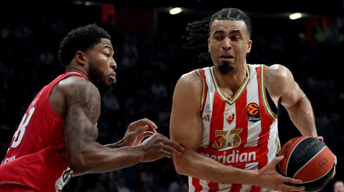 Nvora pecnuo Evroligu: Zvezdin košarkaš još jednom reagovao na suđenje protiv Olimpijakosa