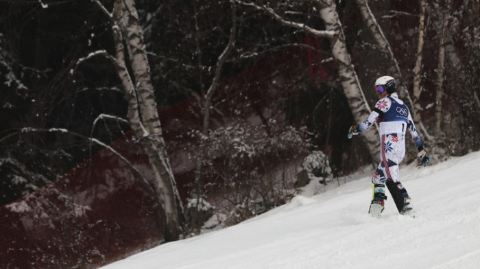 Skijaš doživeo emotivni slom - Ostao bez zlata, pa bacio štapove i otišao u šumu da plače (FOTO/VIDEO)