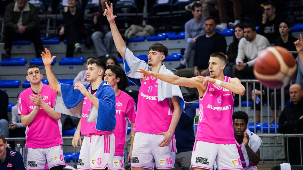 Pukla stotka! Mega raspucana u Nišu - Ružičasti ubedljivi do potencijalnog duela sa Partizanom