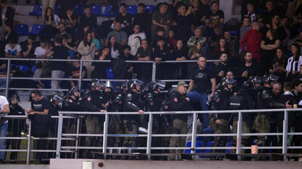 Pražnjenje "Čaira"! Ovo je odluka: Navijači Partizana moraju da napuste tribinu! (VIDEO/FOTO)