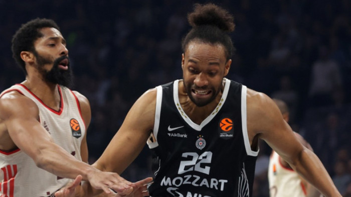 Crno-beli našli rešenje: Španci žele Parkeru da pruže drugu šansu