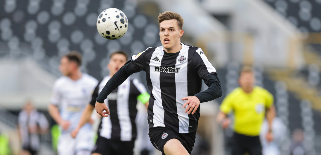 Tužne vesti u domu Andreja Kostića: Napadač Partizana se emotivno oprostio od dede (FOTO)