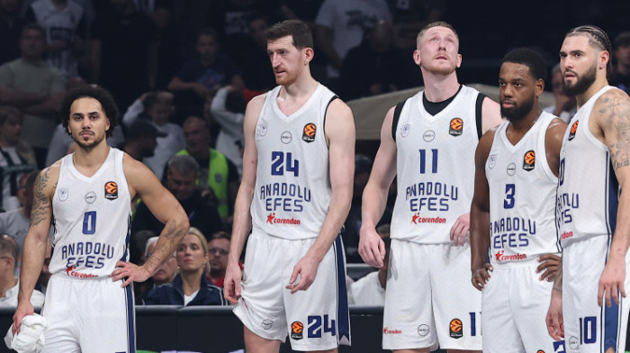 Sjajna vest za Crvenu zvezdu - Efes definitivno večeras bez najboljeg igrača