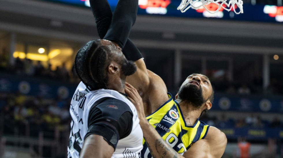 Surove reči legende: Partizan ličio na bandu, Vašington šutirao sa pola terena