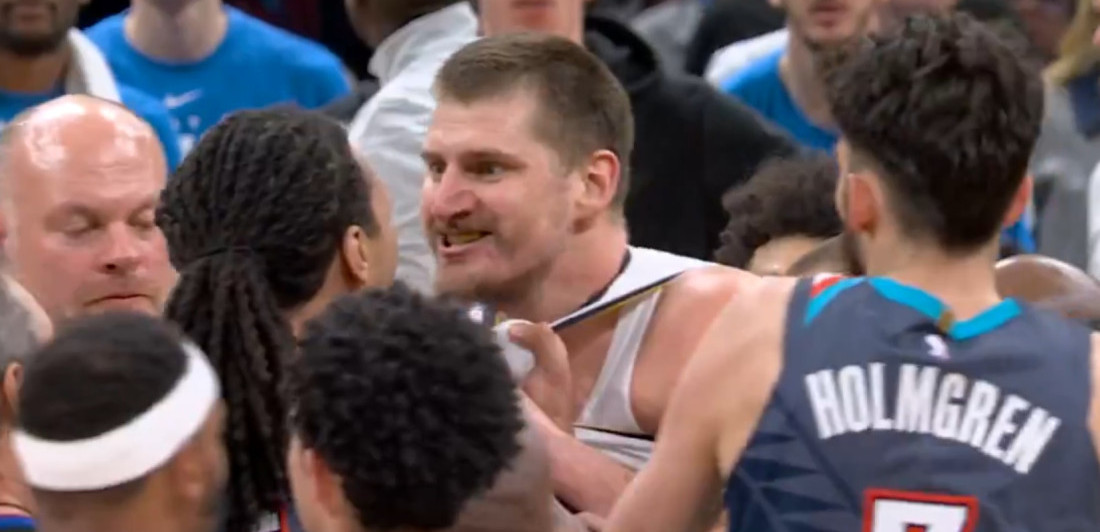 Legende stale uz Jokića: Kada te neko ovako kvarno udari... Reagovao je na pravi način