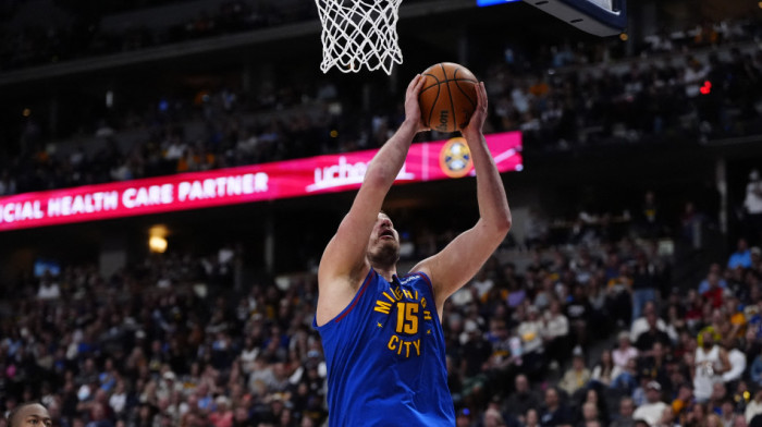 Proključala dvorana: Jokić je ovim potezom podigao navijače na noge (VIDEO)