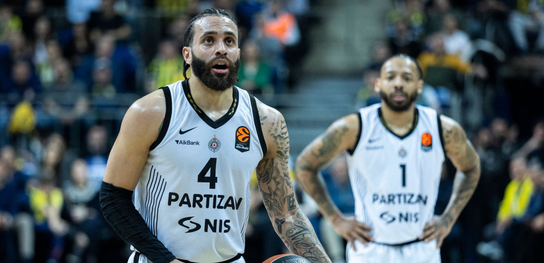 Da li je zbog ovoga Dvejn tražio patike po Dubaiju? Sada je sve mnogo jasnije