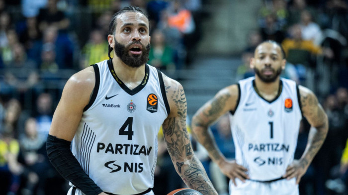 Da li je zbog ovoga Dvejn tražio patike po Dubaiju? Sada je sve mnogo jasnije