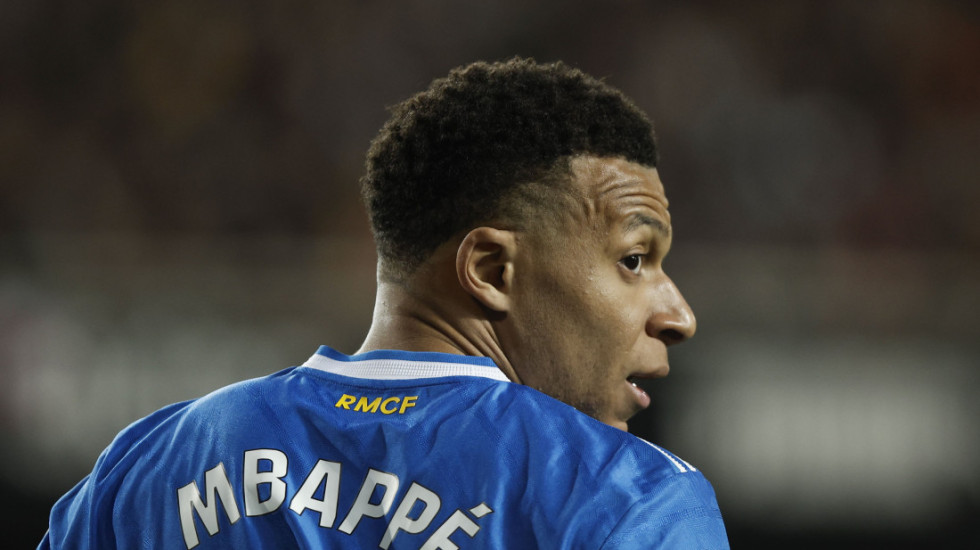 Mbape mora na operaciju! Pod znakom pitanja nastup na Svetskom prvenstvu?