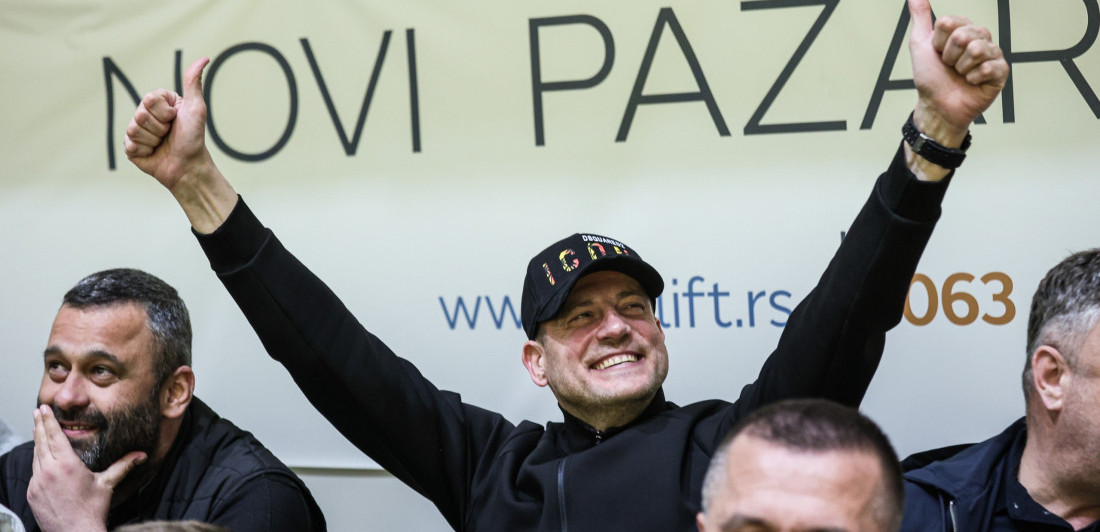 Novi Pazar u zagrljaju sa Lalatovićem: Ovacije pred Zvezdu na turniru u malom fudbalu (VIDEO)