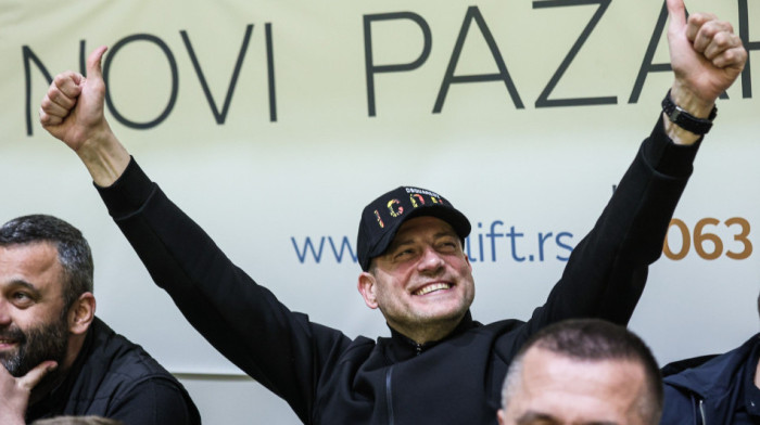 Novi Pazar u zagrljaju sa Lalatovićem: Ovacije pred Zvezdu na turniru u malom fudbalu (VIDEO)