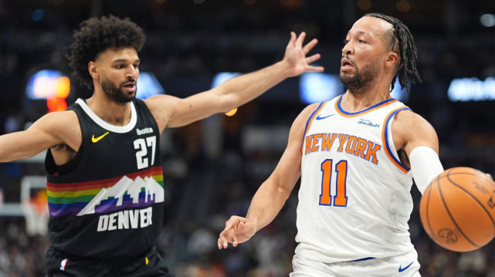 (VIDEO) Užasne scene u Denveru: Povredio se jedan od najboljih igrača, stao Jokiću na nogu i pao na parket