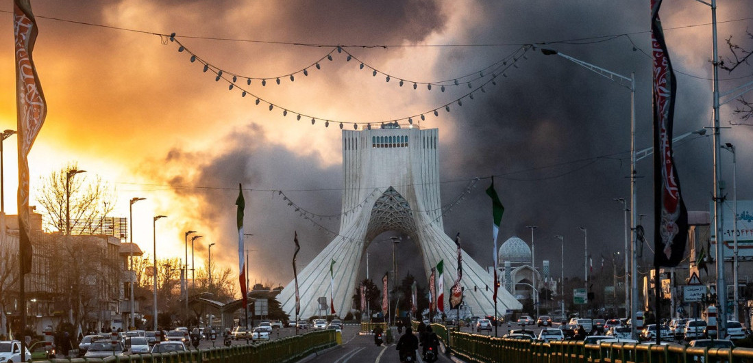 Šok snimak: Čuveni sportski kompleks razoren do temelja u bombardovanju SAD i Izraela na Iran (VIDEO)