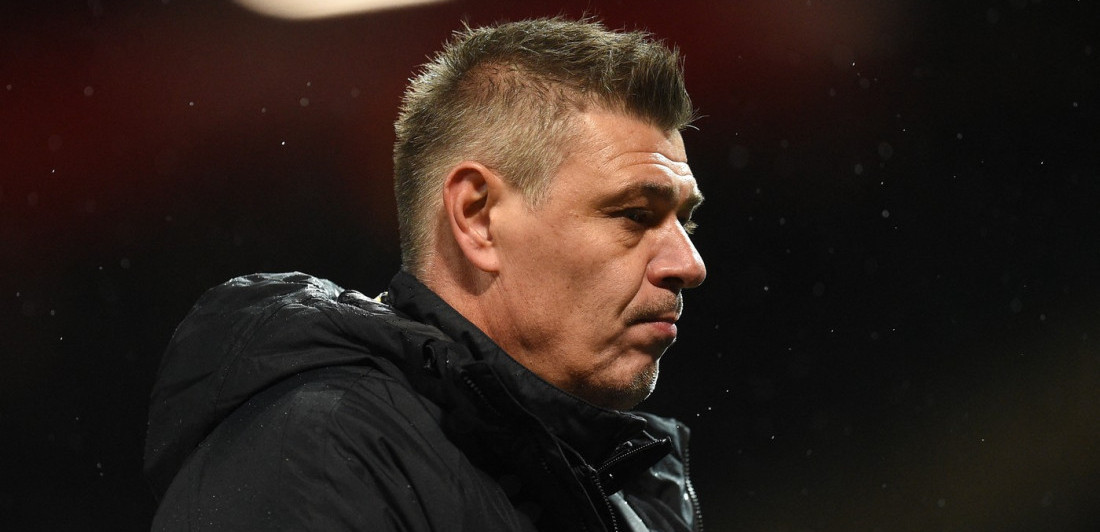 Ovo još nije viđeno: Navijači napravili haos na debiju Save Miloševića, premazali tribinu svinjskom masti