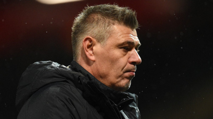 Ovo još nije viđeno: Navijači napravili haos na debiju Save Miloševića, premazali tribinu svinjskom masti