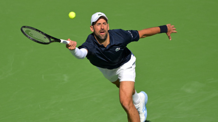 Đoković se mučio, izgubio set, pa Poljaku održao lekciju