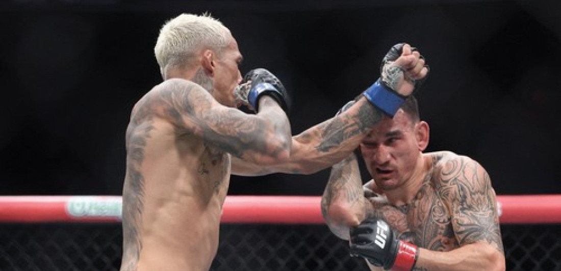 Dominacijaaaa - Oliveira uništio Holoveja i postao "najveći mangup" UFC-a (VIDEO)