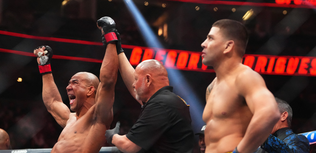 Buuum, majko mila kakav nokaut - Razornim udarcem ga je prikovao za pod (VIDEO)