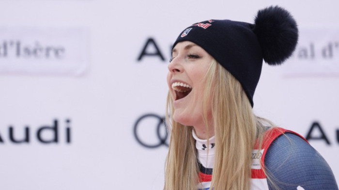 Lindzi Von se modernizovala i odbacila invalidska kolica: Zvaću ga "brzi" (VIDEO)