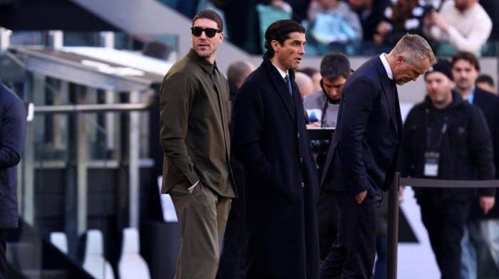 Grom iz vedra neba - Vlahović potpisao novi ugovor!