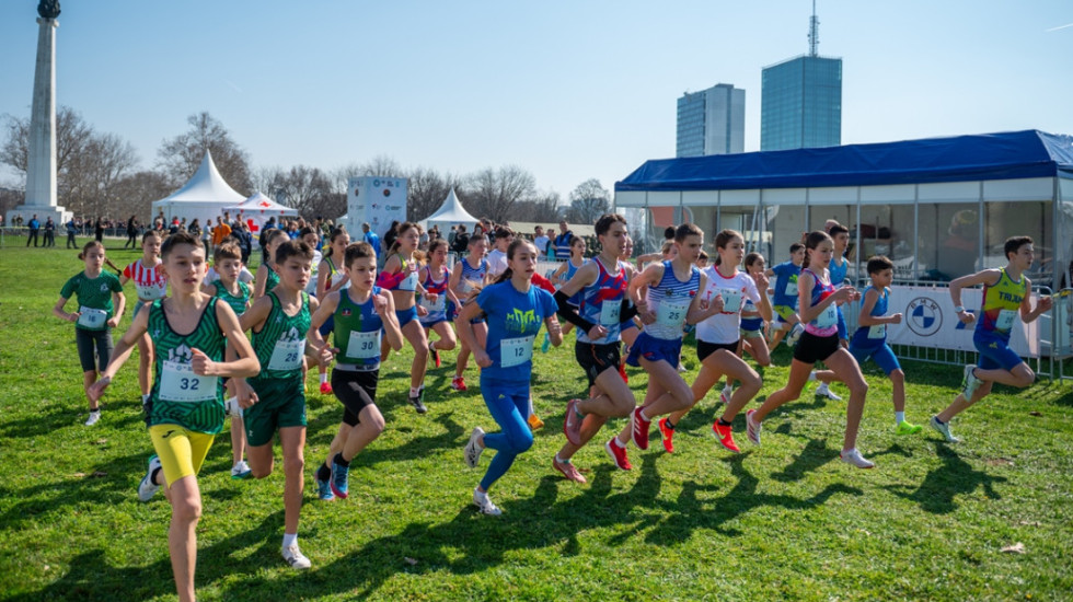 Beli kros ispunio očekivanja: Dominacija Kenijaca na Ušću
