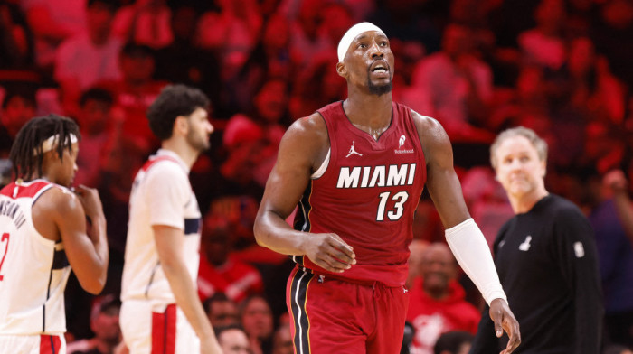 Ovo nije normalno - Saigrač Nikole Jovića ubacio 83 poena i pretekao Kobija Brajanta (VIDEO)