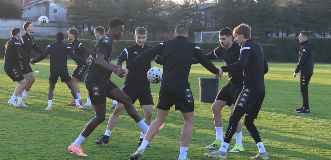 Blagojević održao prvi trening sa ekipom po povratku u Partizan: Sjajna atmosfera na Teleoptiku (FOTO)