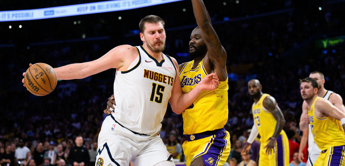 Uhvatili se za glavu i svi skočili sa klupe kad su videli šta je Jokić uradio (VIDEO)