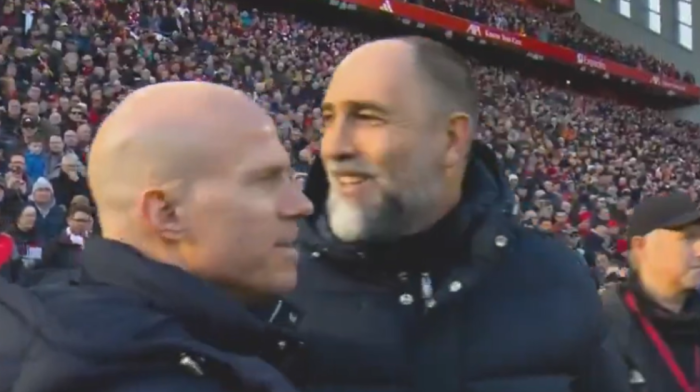 Ups, pa ti nisi Slot... Tudor ne zna gde bije: Greškom zagrlio pogrešnog čoveka (VIDEO)