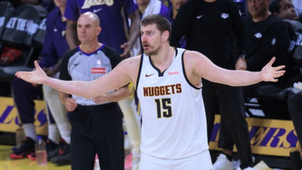 Šta bi ovo? Nikola Jokić potezom zapanjio svet (VIDEO)