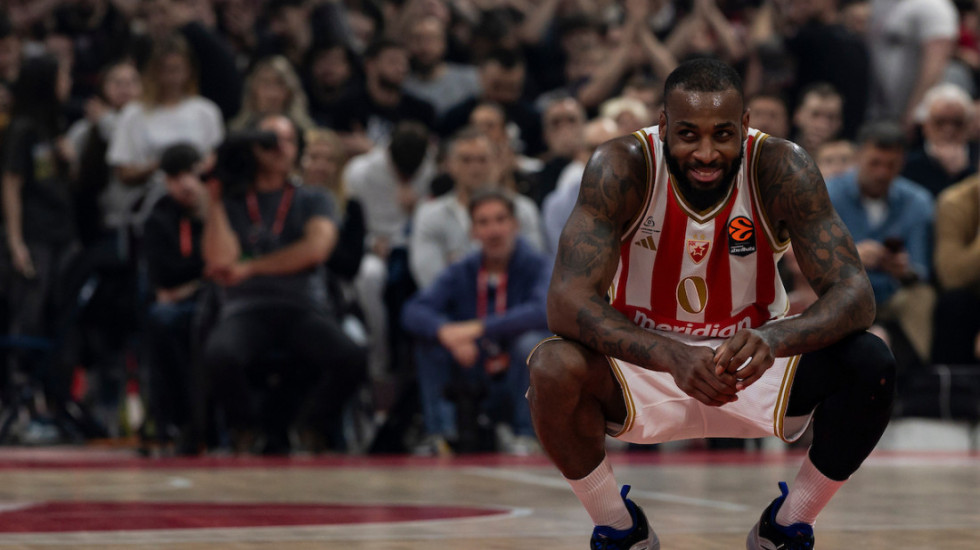 Kodi kao pravi Srbin: Zvezdin košarkaš ovako proveo Vaskrs (FOTO)