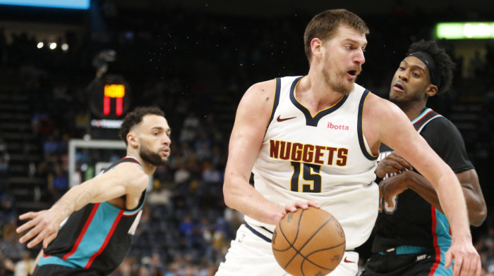 Jokić hitno ovo mora da uradi: Izgubio je 10 lopti, trener mu poslao poruku