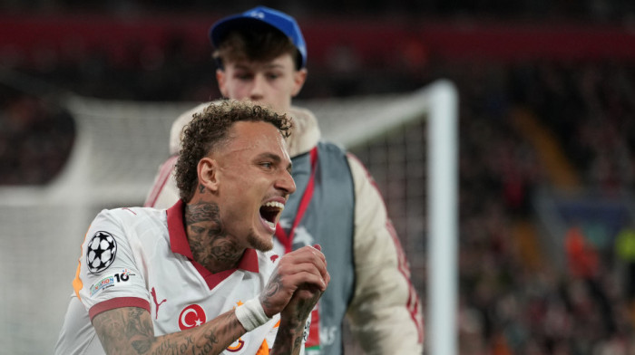 Nestašni Noa: Ostao bez pola prsta, ali sve je lakše uz medicinske sestre (FOTO/VIDEO)