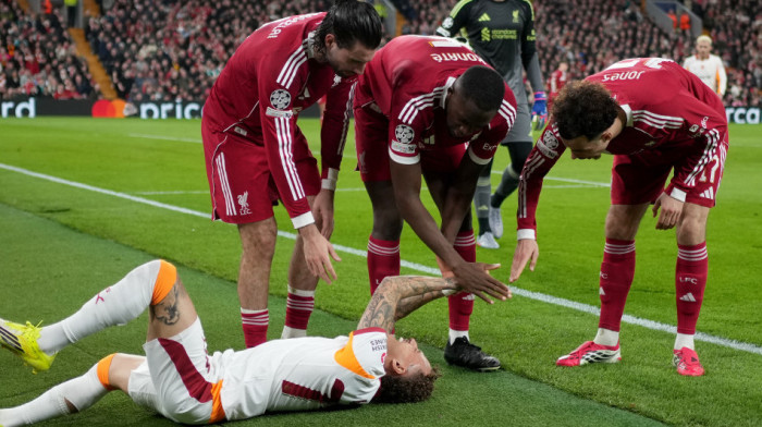 Tužba zbog jezive povrede: Lang ostao bez dela prsta, a Galata tera Liverpul na sud