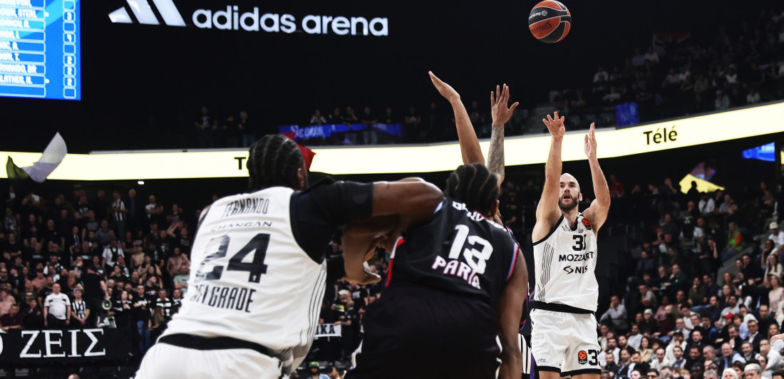 Treća uzastopna pobeda Partizana u Evroligi! Doktor Kalates pokazao Parizu kako se igra košarka