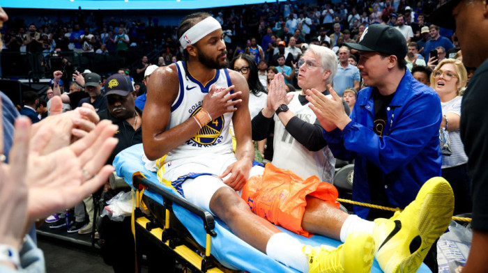 Uznemirujuća scena: Strašna povreda košarkaša Golden Stejta (VIDEO/FOTO)