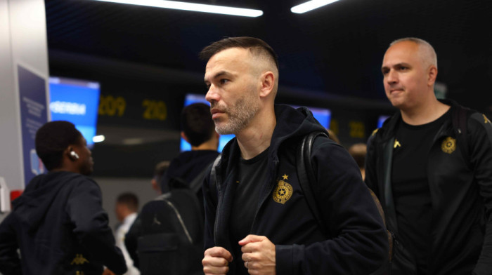 Fudbaleri Partizana otputovali u Crnu Goru - U čast Andrije Delibašića (FOTO GALERIJA)