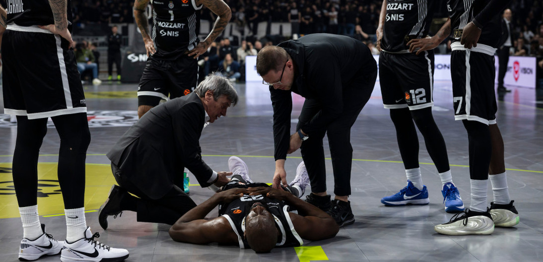 Auh, užas... Povredio se jedan od boljih igrača Partizana - Ovo ne izgleda nimalo dobro (VIDEO)