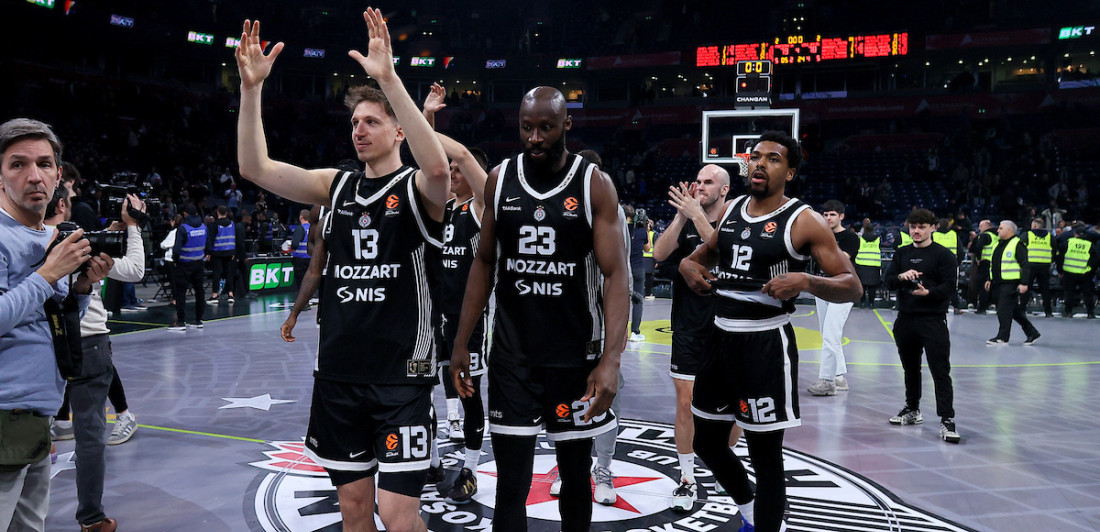 Brutalne reakcije navijača Partizana, razapeli jednog igrača posle pobede