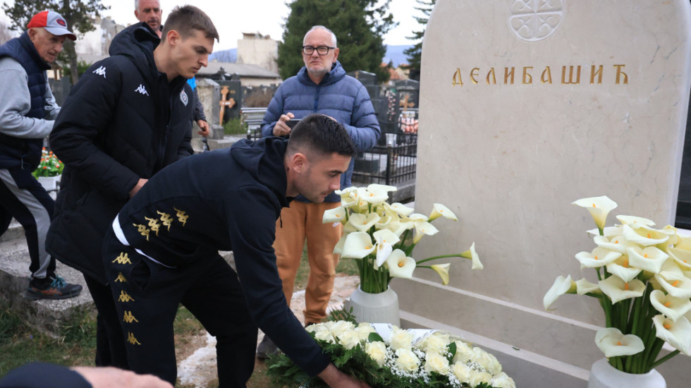 Delegacija Partizana otišla na groblje - Pored Delibašića posetila još jednog čuvenog fudbalera