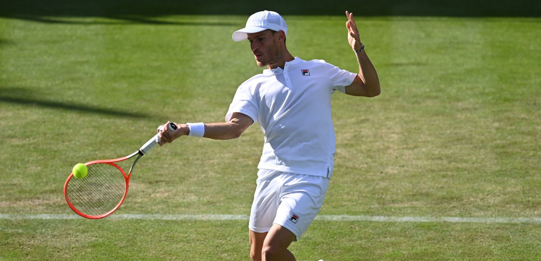 Neviđena scena na terenu! Teniser se javno izvinio nakon što je odglumio povredu