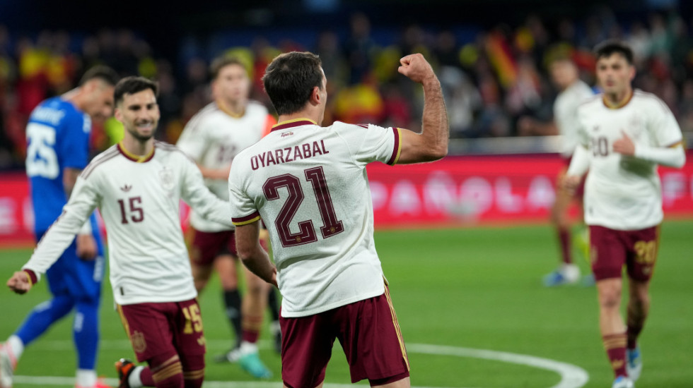 Španci poveli na "Keramici": Ojarzabal pokvario dobar start Srbije (VIDEO)