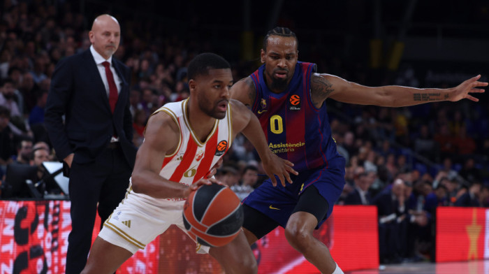 Navijači Zvezde za sve krive Sašu Obradovića: "Najgori trener u Evroligi, ovo je njegov poraz“ (FOTO)