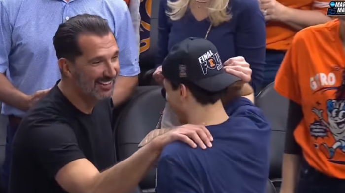 Zagrlja oca i sina - Scena koja je obišla Ameriku, Peđa puca od ponosa (VIDEO)