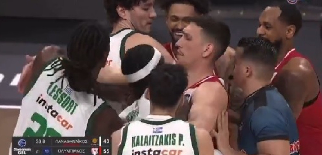 Haos u derbiju Grčke: Lesor cepao rivalu dres, Nan i Dorsi isključeni sa meča (VIDEO)