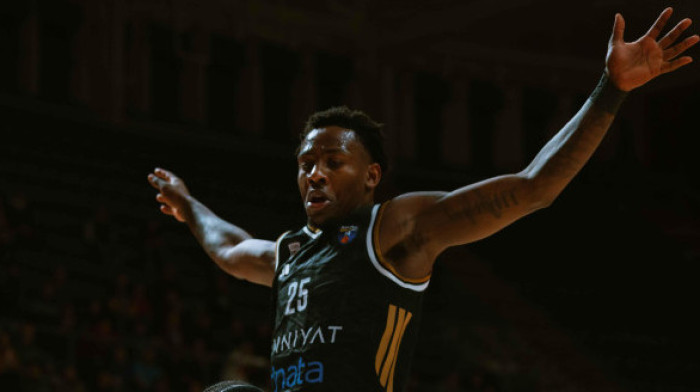 Ko visoko leti, nisko pada: Proglasio se za najboljeg, pa se obrukao protiv Zvezde