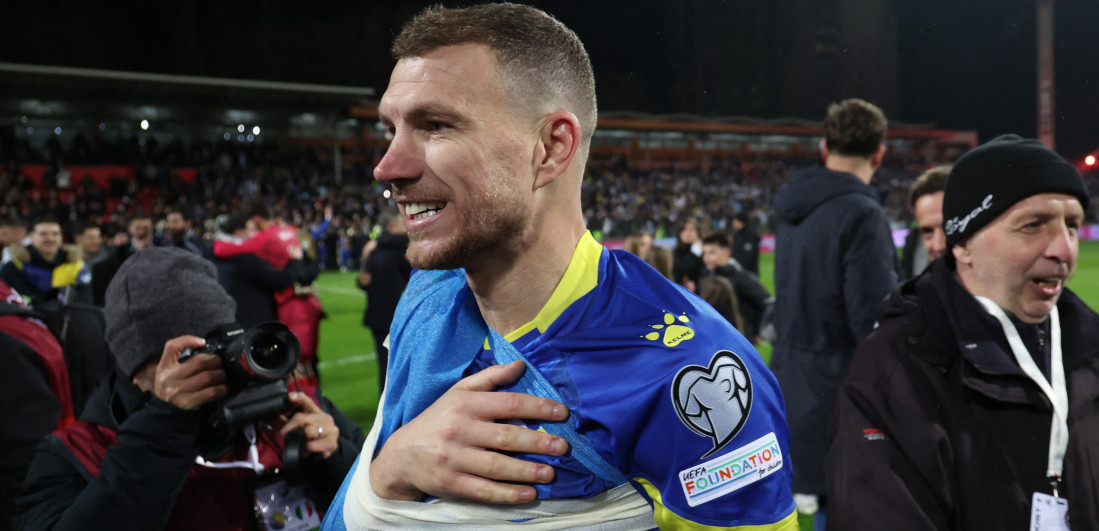 Edina Džeka u beogradskom restoranu dočekalo neobično iznenađenje: Nije se nadao ovome (FOTO)