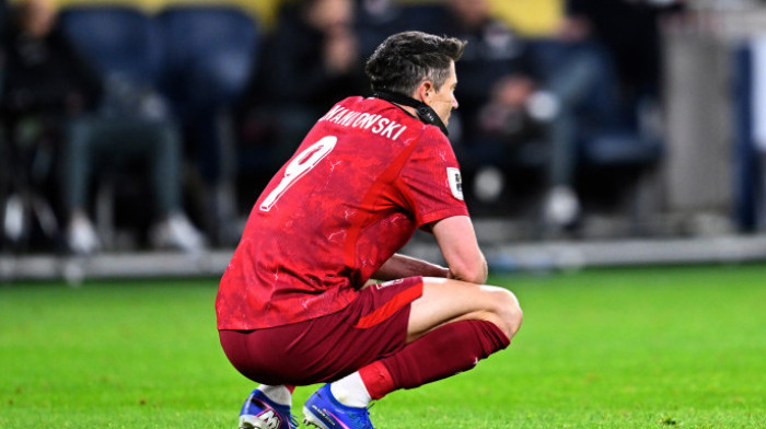 Teška noć za legendu: Leva u suzama rastužio Poljake nakon poraza od Švedske (VIDEO)