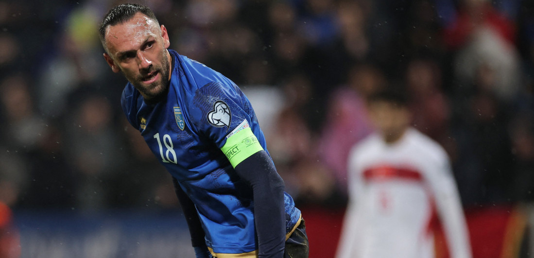 Totalno rasulo u lažnoj državi - Napali kapitena da je prodao Turcima meč, on poludeo